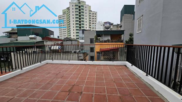 Bán nhà mặt ngõ Hoàng Hoa Thám, Ba Đình 2 nhà ra mặt phố nhà đẹp ỏ ngay 55m 5tầng 11,4tỷ