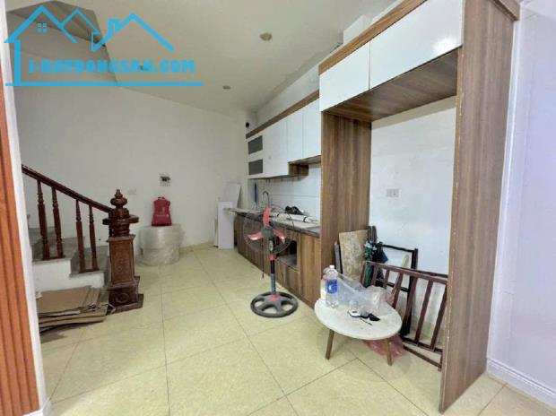 Mễ Trì 41m² x 5 tầng, ngõ nông rộng thoáng, full nội thất xịn, giá 7.95 tỷ