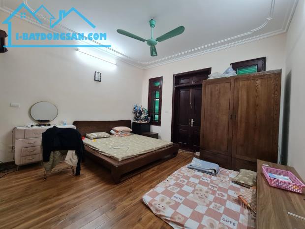 BÁN NHÀ - LẠC LONG QUÂN –OTO TRÁNH - KINH DOANH SẦM UẤT-GẦN HỒ TÂY 82M 5TẦNG 25.9TỶ