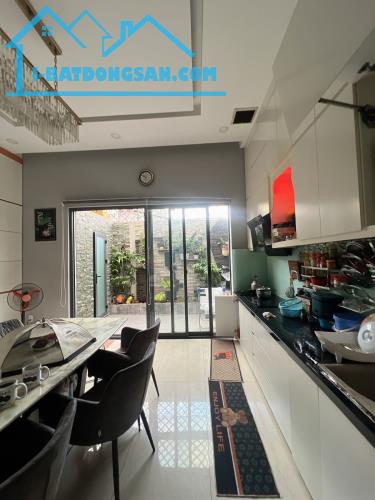 KHU VIP CITYLAND PARK HILLS – 100M2 VUÔNG A4 – 4 TẤM THANG MÁY – CHỈ 22 TỶ 5