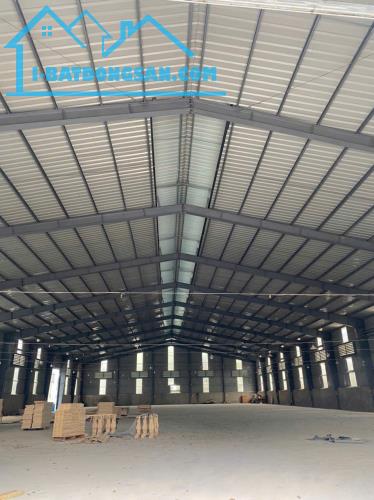 Bán nhà xường góc 2 mặt tiền full SKC cụm Hố Nai, Đồng Nai, 15000m2 giá 52 tỷ.