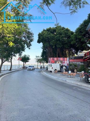 Bán nhà mặt ngõ Nguyễn Đình Thi, Tây Hồ, phân lô, 2 ô tô tránh, 30m ra Hồ Tây. Giá 29 tỷ