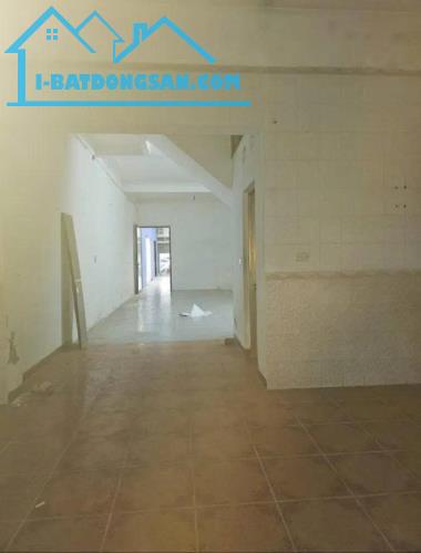 Hiếm nhà đẹp 2 tầng mặt phố lớn Quang Trung, 125m2, MT 4.5m, vị trí đẹp, KD sầm uất, 38.5