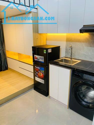 Bán toà CCMN Phùng Khoang, thang máy, pccc đầy đủ 155m2*7T,42pkk, DT170tr/tháng giá 32 tỷ!