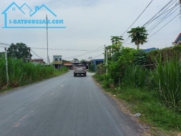 Bán đất đường đá xanh 5x50m (250m2), Xã Hòa Khánh Đông, Đức Hòa, Long An.Giá 800 triệu
