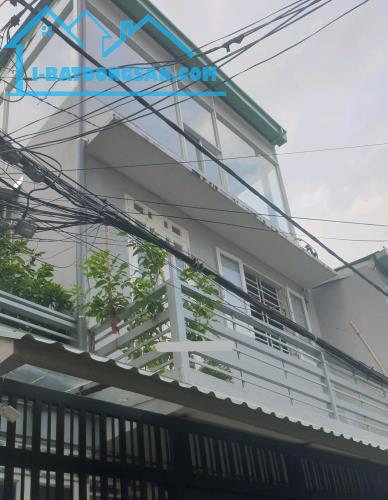 68m2 hẻm thông CMT8 Hoàng Sa, 3 tầng, ngang 6m nở hậu, nhỉnh 7 tỷ