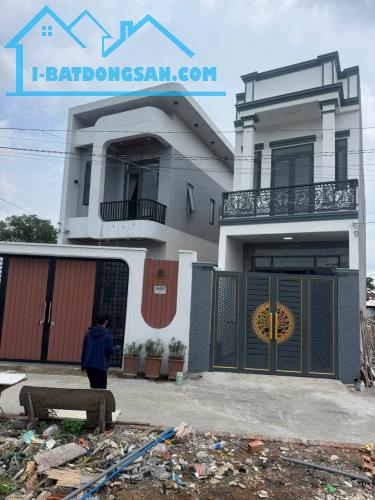 Bán Nhà Lầu Hoàn Công, Có nội thất, Đường Ô Tô, Hỗ trợ Bank, Chỉ 2Tỷ 750triệu