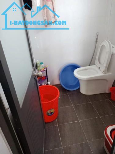 Bán Nhà mới Gác Lửng Mới .Thổ Cư. Giáp Quận 9