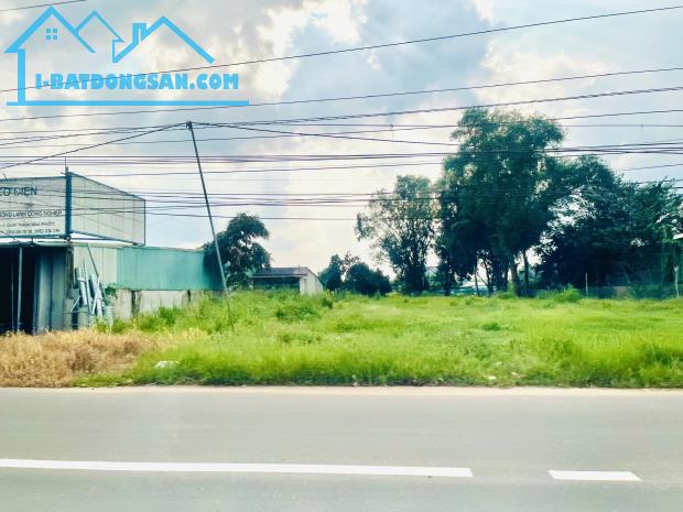 ĐỊNH CƯ SANG ÚC CẦN SANG LẠI 1000M2 ĐẤT SHR LIỀN KỀ CHỢ, ỦY BAN, TRƯỜNG HỌC GIÁ 360 TRIỆU