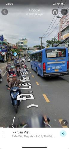 Nhà mặt tiền đường lê văn việt diện tích 240m vị trí đẹp kinh doanh tốt