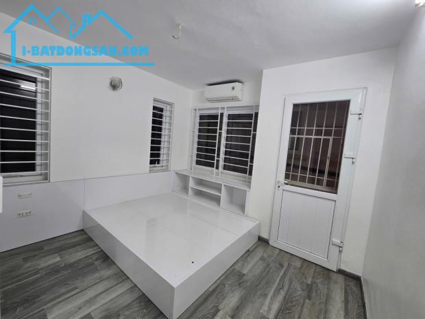 Nhà đẹp Mỹ Đình 40m x 5T, ngõ thông, ô tô đỗ cửa, kd, Nt đẹp 9,7 tỷ