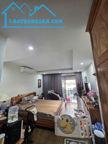 Bán nhà phố Minh Khai, Hai Bà Trưng 53m, 7 tầng, mt 4.6m. Giá: 25.5 tỷ. LH: 0327536893