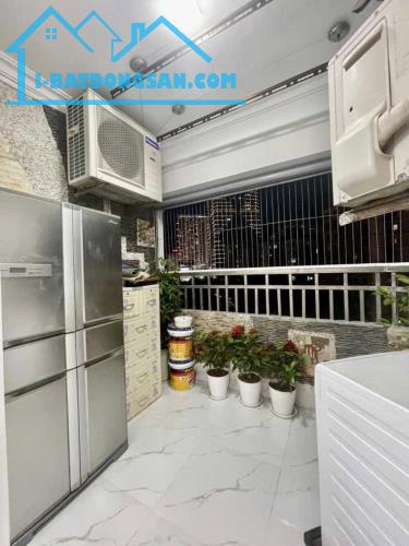 🔅 CHUNG CƯ 24T2 HOÀNG ĐẠO THÚY, TẦNG TRUNG 160M2 4PN+3VS, SĐCC, CHỈ 13 TỶ 🔅