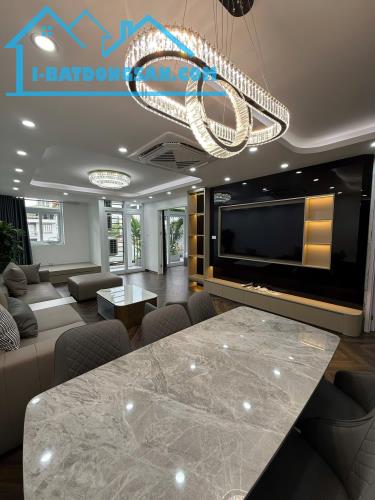 🔅 CHUNG CƯ CAO CẤP VĂN PHÒNG TRUNG ƯƠNG ĐẢNG ĐỘI CẤN, 90M2 3PN+2VS, CHỈ 8.65 TỶ 🔅