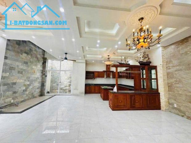 Bán cặp nhà đất biệt thự đường N9 khu D2D-Võ Thị Sáu; sổ hồng 288m2 ngang 16m giá 23 tỷ