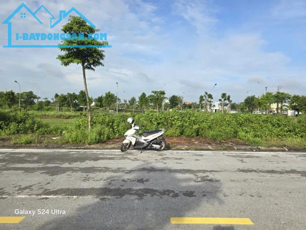 Bán lô đất biệt thự Thiên Phú, ph Tứ Minh, TP HD, 198m2, mt 12m, vị trí đẹp, giá 4x tr/m2