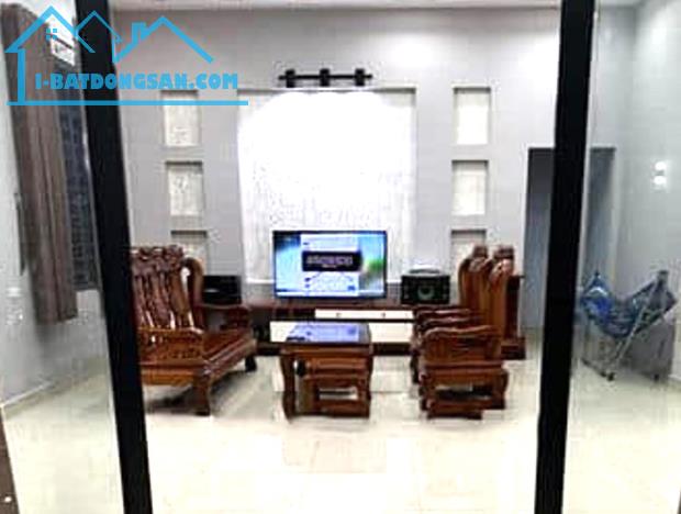 Bán Nhà-Phòng Trọ-Quốc Lộ 1A-Cho Thuê 100tr/th-809m2(21mx40m)-Chỉ 24 Tỷ (Thương Lượng)