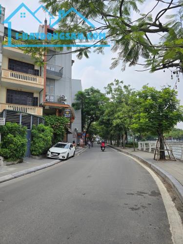 Bán nhà mặt phố Trích Sài, Tây Hồ 63m, 5 tầng, mt 4.8m. Giá: 50.5 tỷ. LH: 0937158386