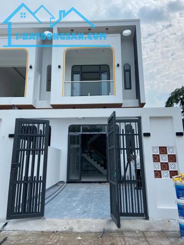 BÁN NHÀ NGỘP PHƯỜNG TÂN TRIỀU- ĐI TP BIÊN HOÀ CHỈ 10 PHÚT