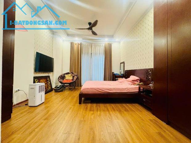 BÁN GẤP NHÀ CĂN GÓC💎2 THOÁNG- VẠN PHÚC🚗Ô TÔ ĐỖ CỬA🏠50m² x 5 tầng🔥GẦN ĐƯỜNG TỐ HỮU