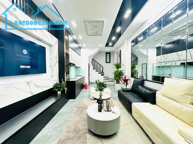 PHỐ TRÍCH SÀI – NHÀ 2 MẶT NGÕ – 50M RA HỒ TÂY – Ở NGAY