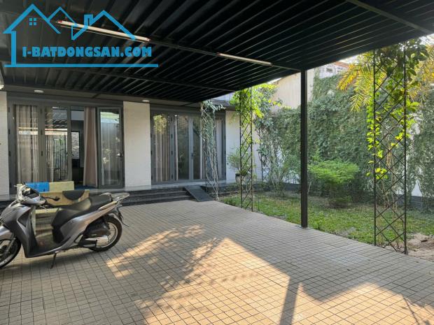 BIỆT THỰ SIÊU ĐẸP MẶT TIỀN ĐƯỜNG HIỆP THÀNH 06, QUẬN 12 GIÁ CỰC TỐT