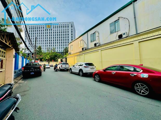 Bán nhà Nguyễn Trãi Quận 1 , 4 lầu , 105m2 ngang 6,5 chỉ 45 tỷ