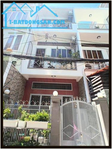 Cần bán rẻ nhà phố 3.6 x 12m 1 trệt 3 lầu Quận 1 TP.HCM