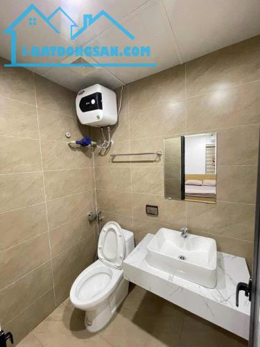 Bán toà CCMN Tôn Thất Tùng. Đống Đa DT 85m x 7T. Mặt tiền 7m. Giá 29 tỷ