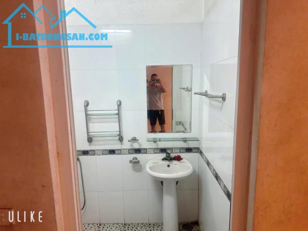 Hiếm nhà đẹp 7 tầng mặt đường Quốc Lộ 6, 187m2, MT 8.5m, thang máy, KD sầm uất, giá 28.8