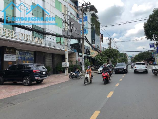 Bán CHDV hẻm 12m Lê Đức Thọ 6 tầng có hầm ngang 7m 126m2 30PN TN 170tr ngay chợ 40 tỷ.