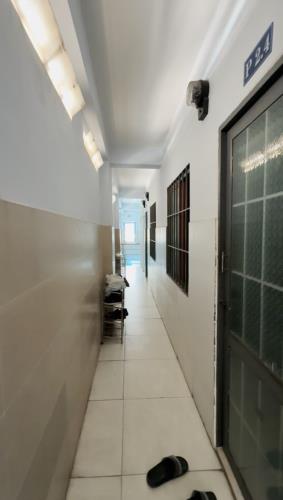 Gấp bán nhà 4 tầng, dt 120m2, giá 14.5 tỷ, cạnh Trường Chinh, Tân Bình.
