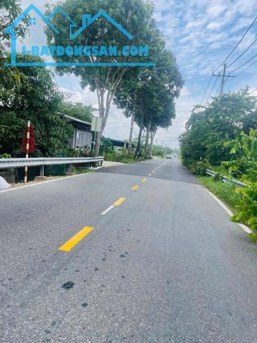 BÁN ĐẤT, MẶT TIỀN LỘ 8M – TỈNH LỘ 849,GẦN NGÃ BA NÔNG TRẠI,ĐƯỜNG XE TẢI –1.000M² ,NGAY CHỢ