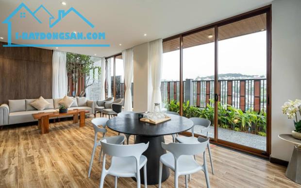 BÁN VILLA MẶT TIỀN CÁCH HỒ XUÂN HƯƠNG 800M, GIÁ TỐT NHẤT ĐÀ LẠT
