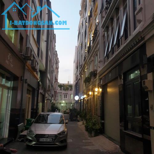 BÁN NHÀ BÌNH THẠNH, NGUYỄN XÍ – 7 PHÒNG CHDV – XE HƠI VÀO NHÀ – 9 TỶ