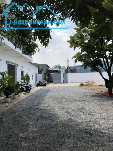 BÁN NHÀ XƯỞNG TẠI HÓC MÔN 1500M2-GIÁ CHỈ 35 TỶ- THỚI TAM THÔN-GỌI CHO EM XEM XƯỞNG