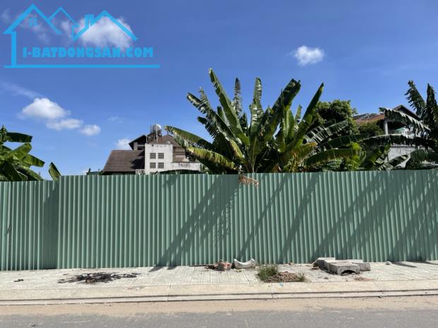 Bán đất mặt tiền Phạm Huy Thông, P.6, Gò Vấp: 17 x 40= 621m2, giá 68 tỷ