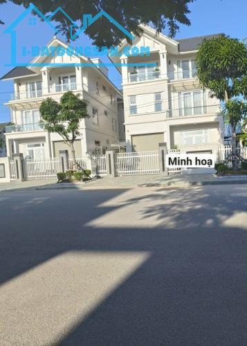 Biệt Thự 180 M Mê Linh mặt Phạm V Đồng Dương Kinh