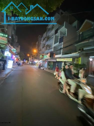 Bán Nhà Mặt Tiền Đường Hoa Cau P.7 Quận Phú Nhuận - Khu vực sầm uất kinh doanh đa ngành ng