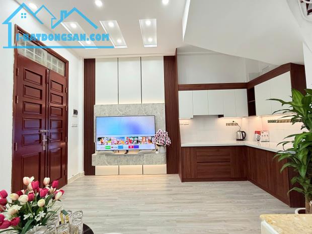 VÕNG THỊ – 7 TỶ KHÔNG CÓ CĂN THỨ 2 – SÁT HỒ TÂY – 1 NHÀ RA Ô TÔ 💎