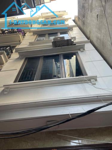 Nhà đẹp Mỹ Đình 37m²x5T, thoáng trước sau – 7,55 tỷ