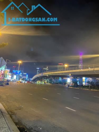 Bán nhà đẹp khu D-Bình Thạnh, gần Hàng Xanh, 42m²-giá chỉ 6.58 tỷ