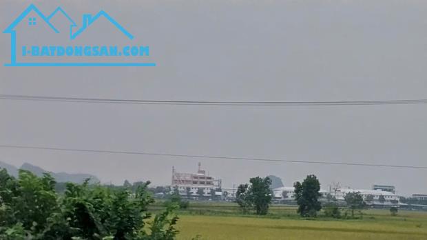 7,85 tỷ / 140m Bán nhanh LÔ ĐẤT ĐƯỜNG TRỤC CỔ LOAN - NINH TIẾN / 0912.547.205