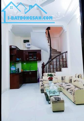 **🏡💥 Bán Nhà Phúc Lợi, Long Biên 5T, 33m2, giá 5,8 tỷ (Lô góc, ngõ thông) 💎**