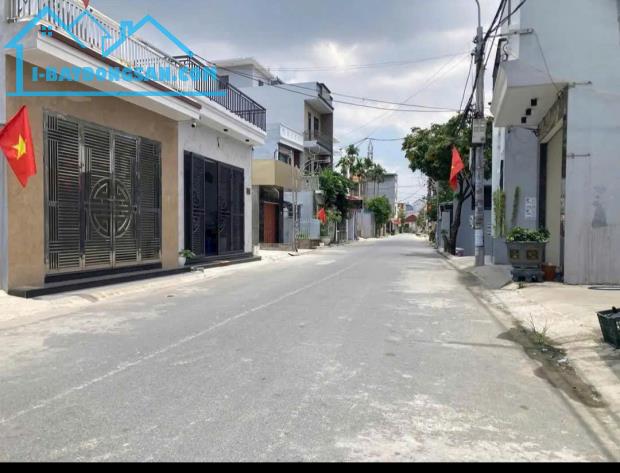 Lô đất 122 M ngang 5.7 mặt đường hàng Tổng Hải An