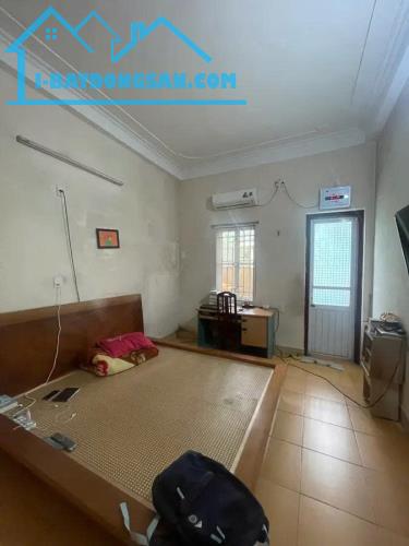 Bán gấp nhà 4 tầng mặt phố Phúc Thịnh, 66m2, mặt tiền 3.6m, 2 thoáng, vỉa hè và đường ô tô