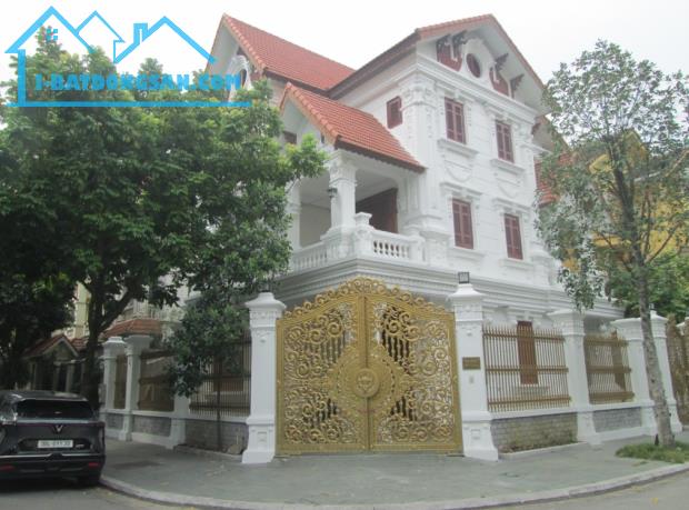 Biệt thự lô Góc KĐT Lideco trục chính gần hồ điều hòa 170m2 chỉ 23.x tỷ. LH 0989626116