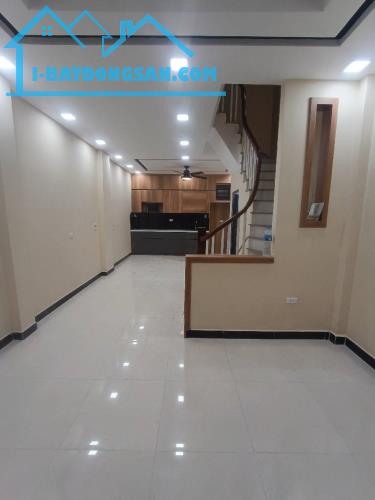 Siêu phẩm nhà mới Đại Mỗ 47m²×5T – Ở sướng, giá chỉ 7,63 tỷ!