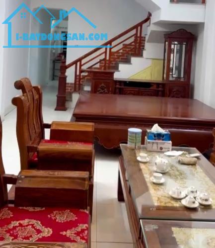 (4,28 tỷ). BÁN NHANH NHÀ 2T PHỐ VÂN GIANG - NINH PHONG.