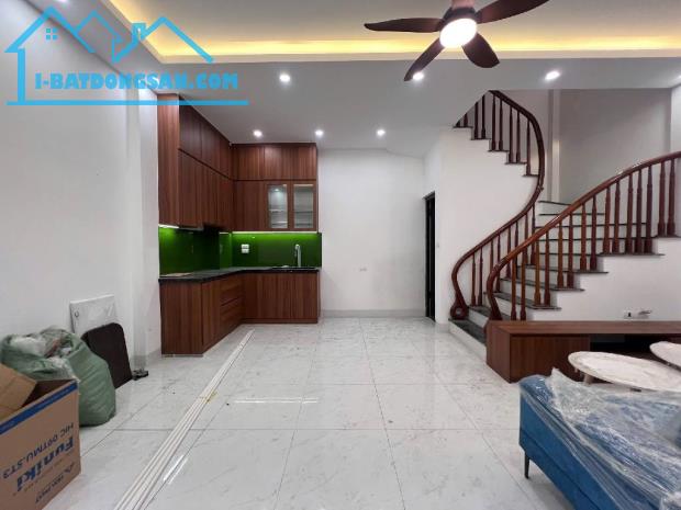 Nhà Lê Quang Đạo 34,2m² x5T siêu thoáng, không gian yên tĩnh, ở sướng như resort